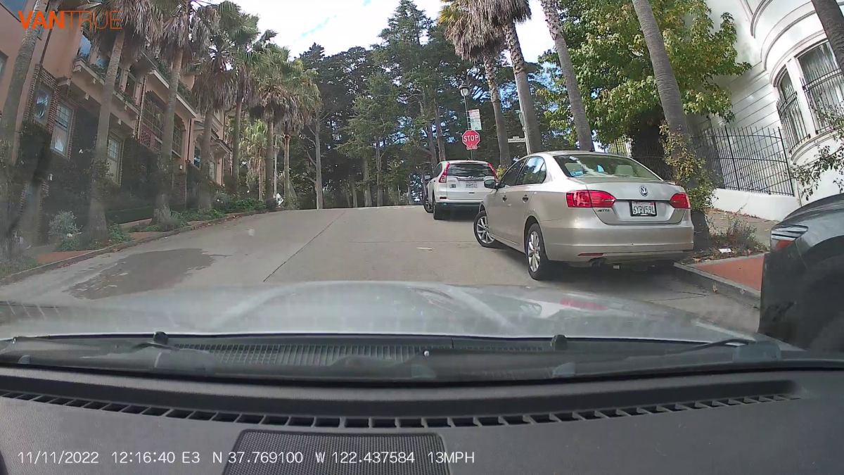 Vanture Element 3 dash cam review: Classy, three-channel goodness with  quirks