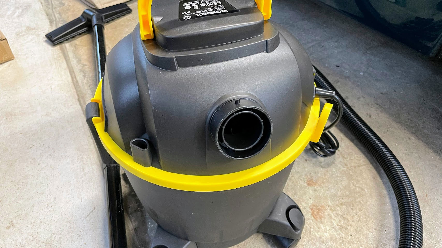 SPARES2GO 10 Sacchetti Per Aspirapolvere Wessex Wet & Dry 1600W 17353 + 10 Deodoranti - Capacità 20L, 470x297mm
