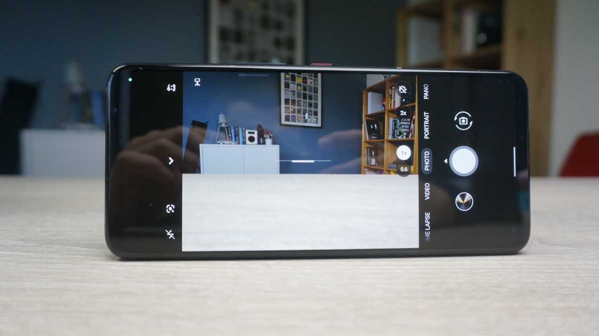 Asus ROG Phone 6 - camera app