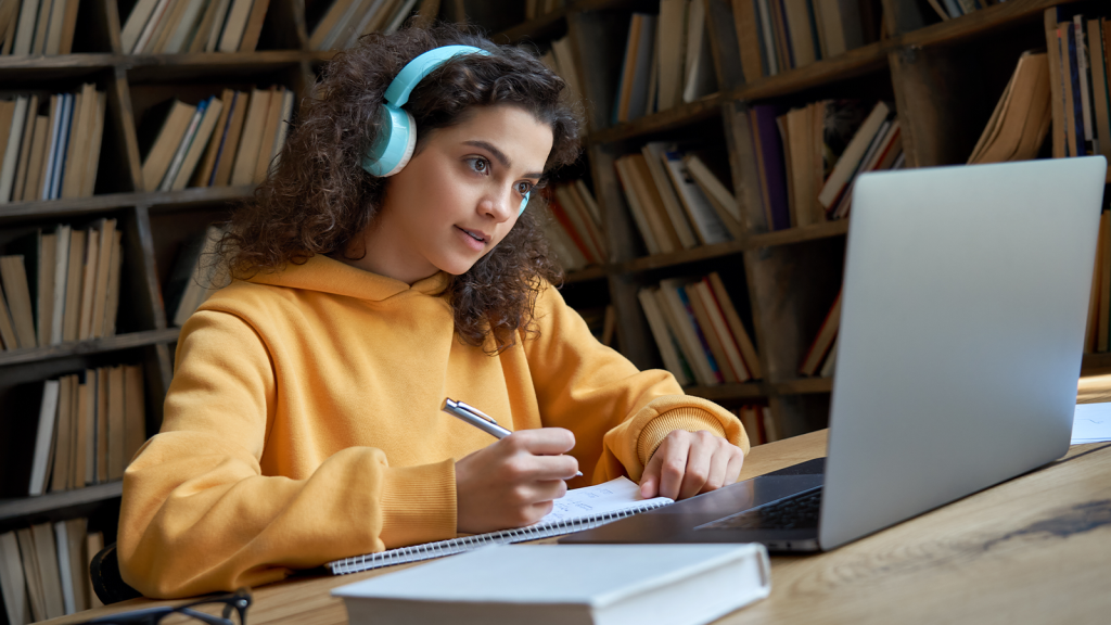 Image: Die besten Laptops fÃ¼r SchÃ¼ler und Studenten im Test (2024)