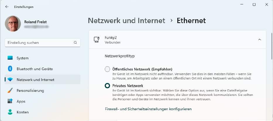 anzeiÜber die „Einstellungen“ von Windows können Sie zwischen dem öffentlichen und privaten Netzwerkprofil umschalten. Dabei ändert sich auch die Firewall-Konfiguration.