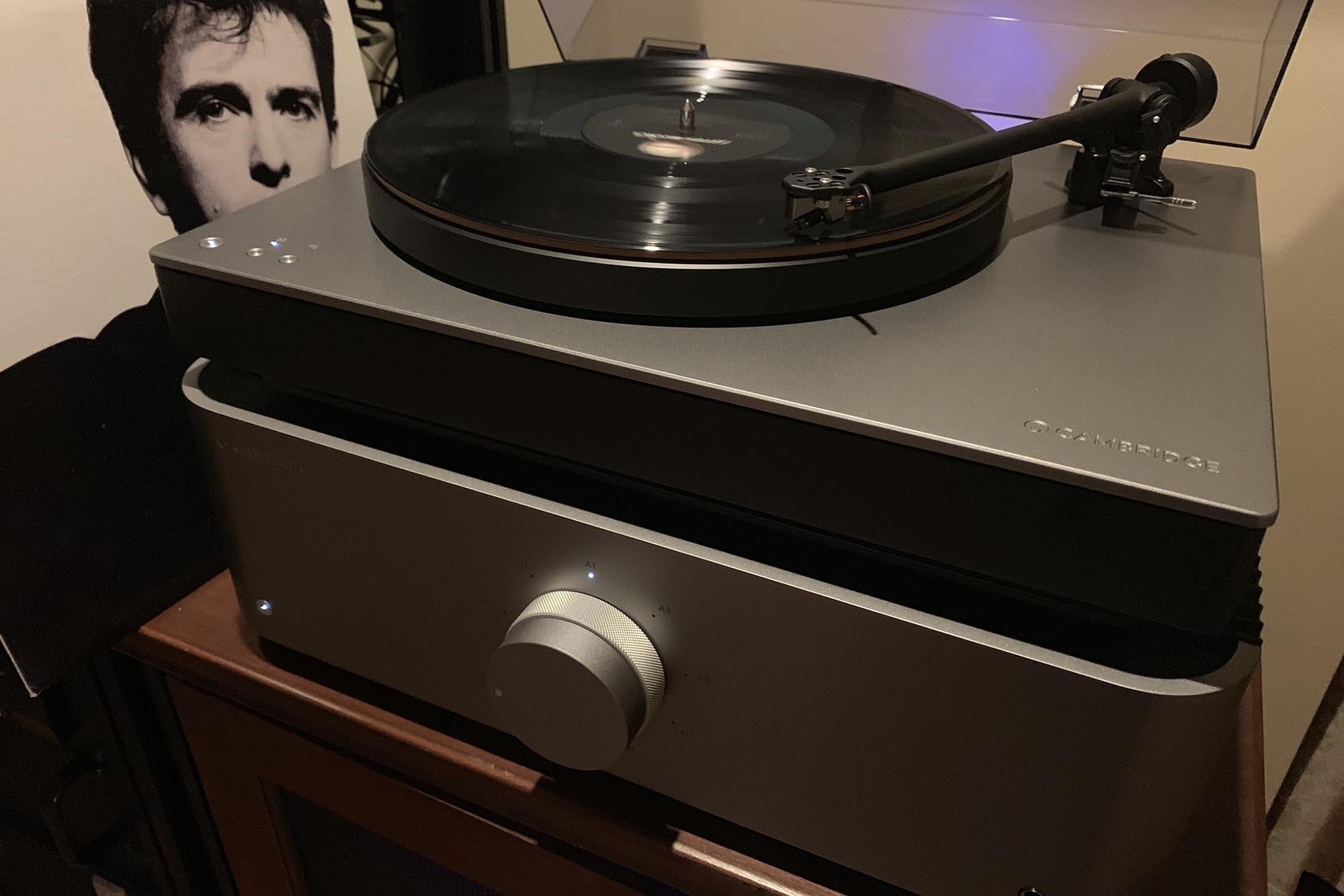 Cambridge Audio Alva TT -- Best turntable with Bluetooth