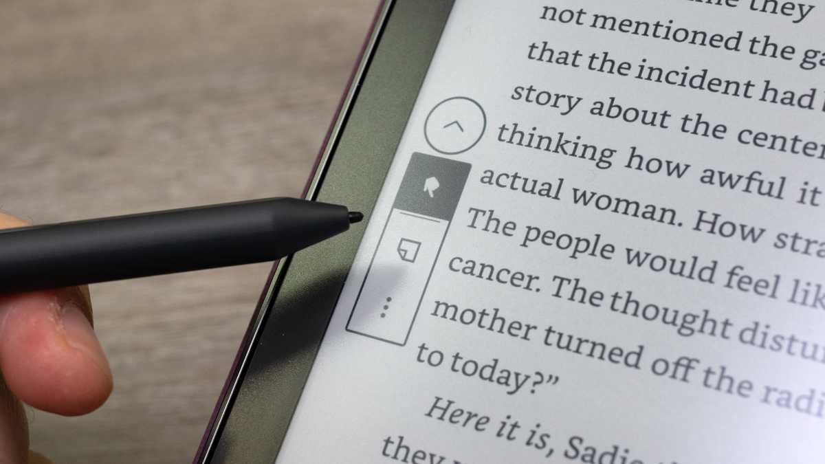 Amazon Kindle Scribe's note taking software bar