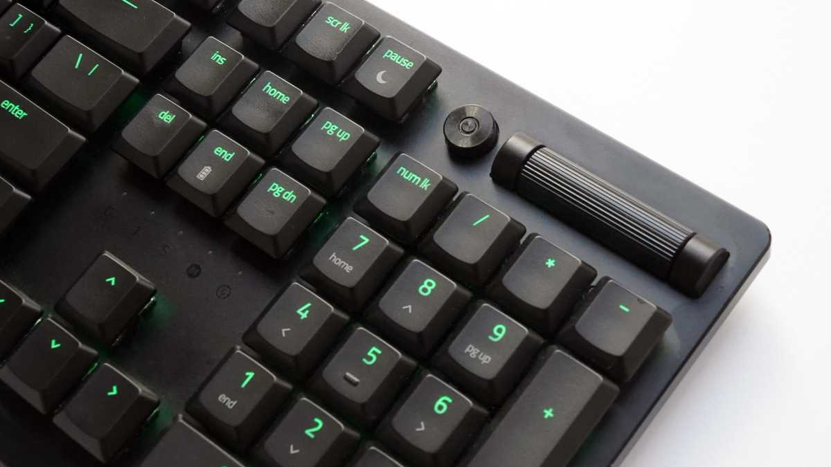 Razer deathstalker v2 pro