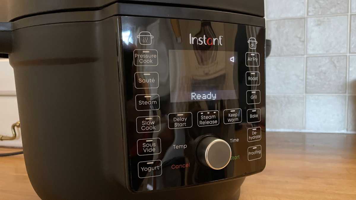 Instant Pot Duo Crisp with Ultimate Lid buttons + display