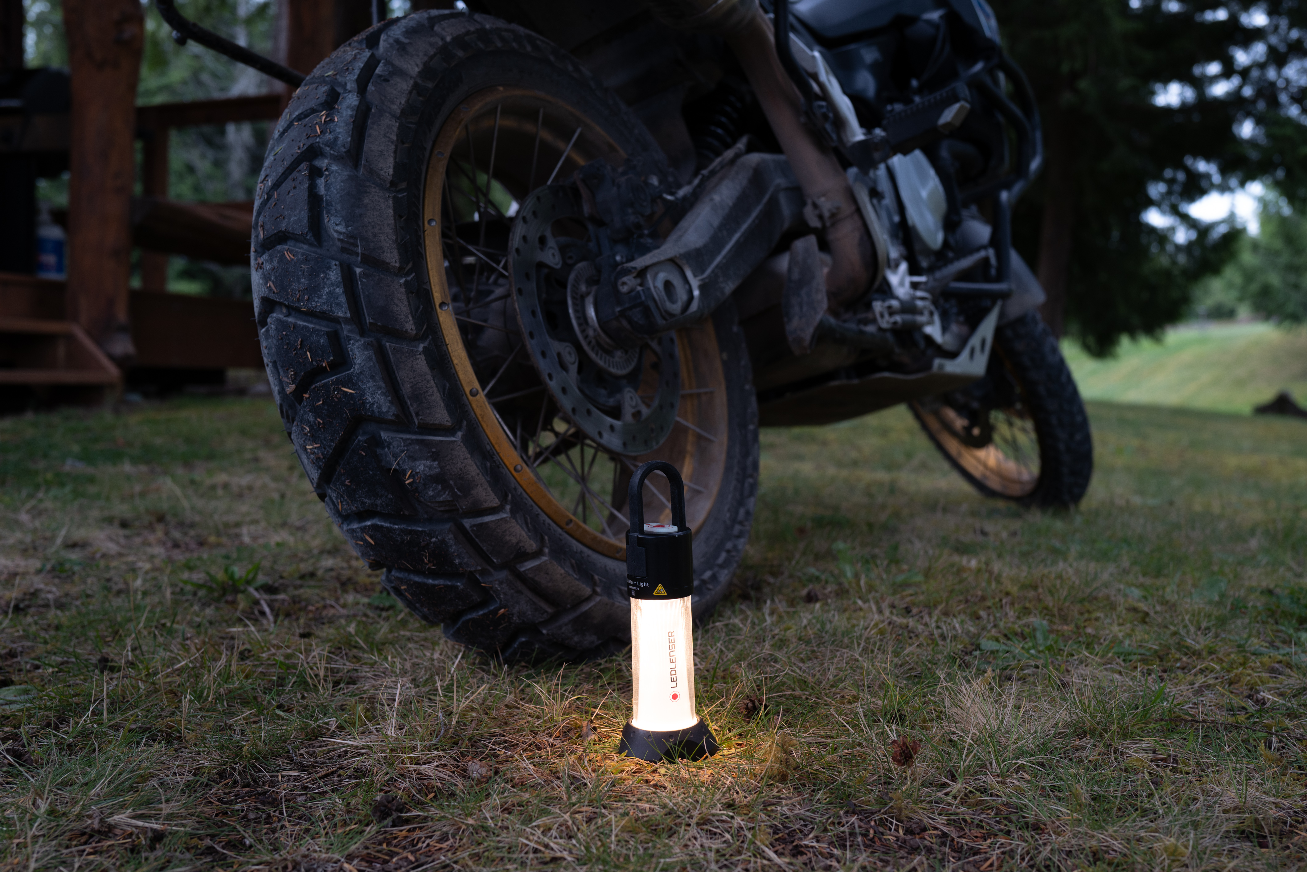 Ledlenser Outdoor Laterne ML6 Warm Light – Empfehlenswerte Campinglampe 