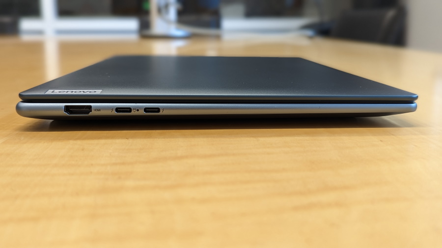 Lenovo Yoga Slim 7 Pro Test linke Seite
