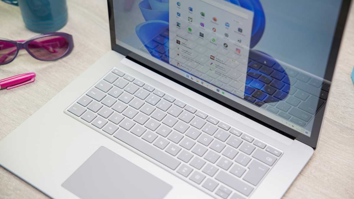 Microsoft Surface Laptop 5 - keyboard