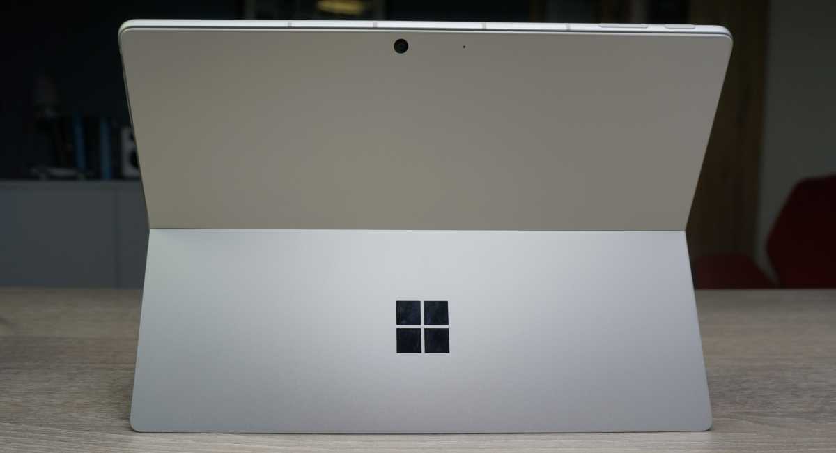Microsoft Surface Pro 9 - back