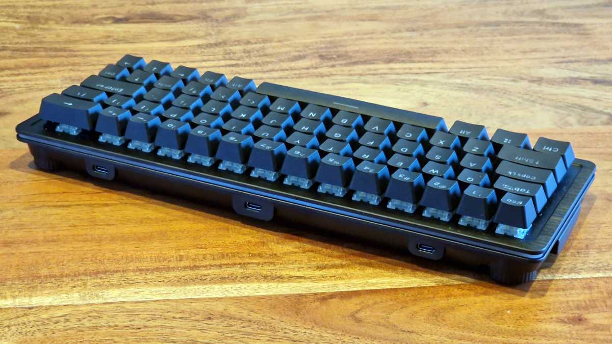 Rückseite mit USB-C-Anschlüssen