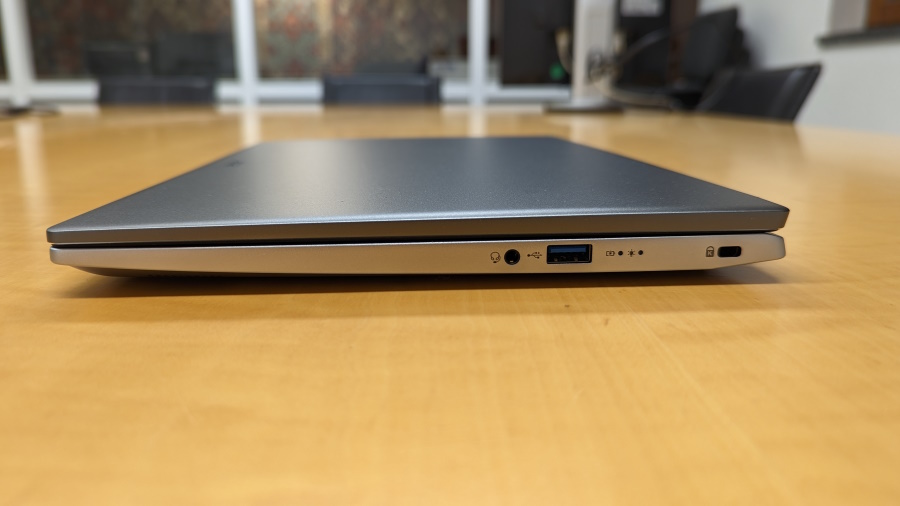 Acer Swift 3 Anschlüsse rechts