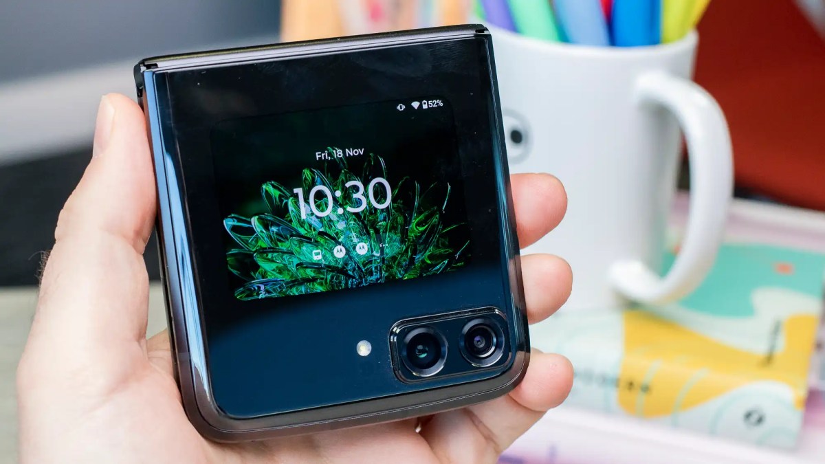 Pantalla exterior del Motorola Razr (2022)