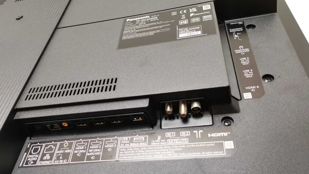 Panasonic LZ2000 ports