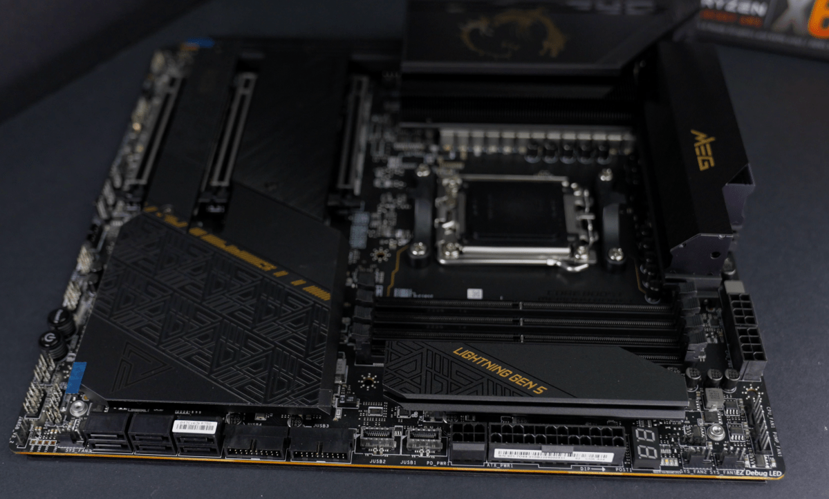 MSI MEG X670E ACE