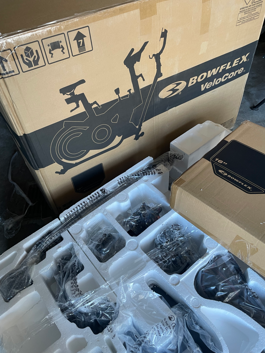 Bowflex VeloCore ausgepackt