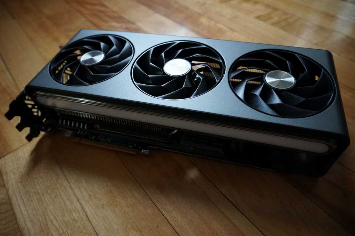 Sapphire Technology AMD Radeon RX 7900 XTX Nitro Plus Vapor-X