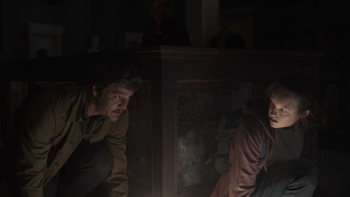 Pedro Pascal y Bella Ramsey en The Last of Us