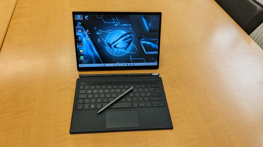 Asus ROG Flow Z13 Lieferumfang