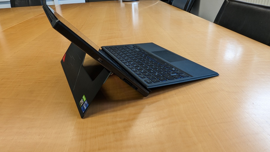 Asus ROG Flow Z13 Standfuß