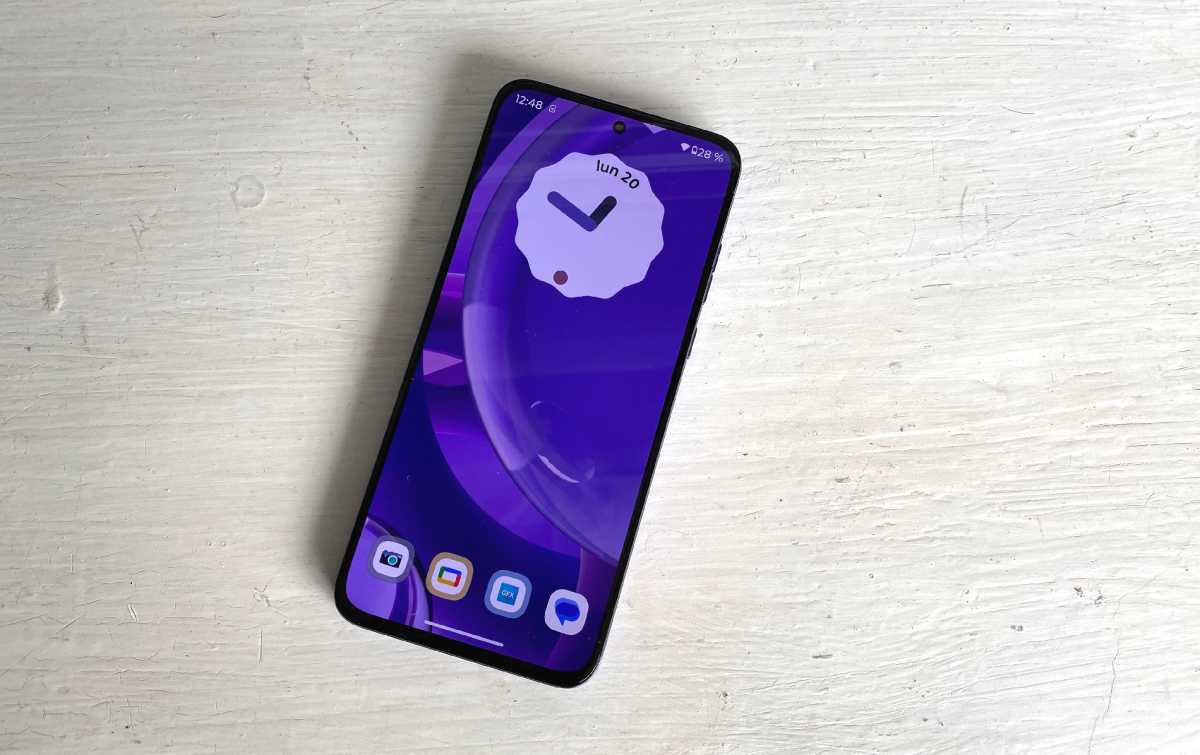 Moto Edge 30 Neo pantalla 2