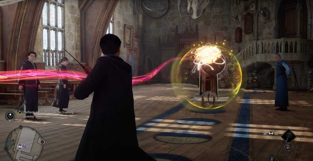 Wirken wir den Zauber Levioso, entlädt sich dieser wie hier zu sehen in einer pinken Wellenbewegung. Beeindruckend ist, dass sich diese Welle in der gleichen Farbe 1:1 auf der BlackWidow V4 Pro widerspiegelt, was extrem atmosphärisch ist.