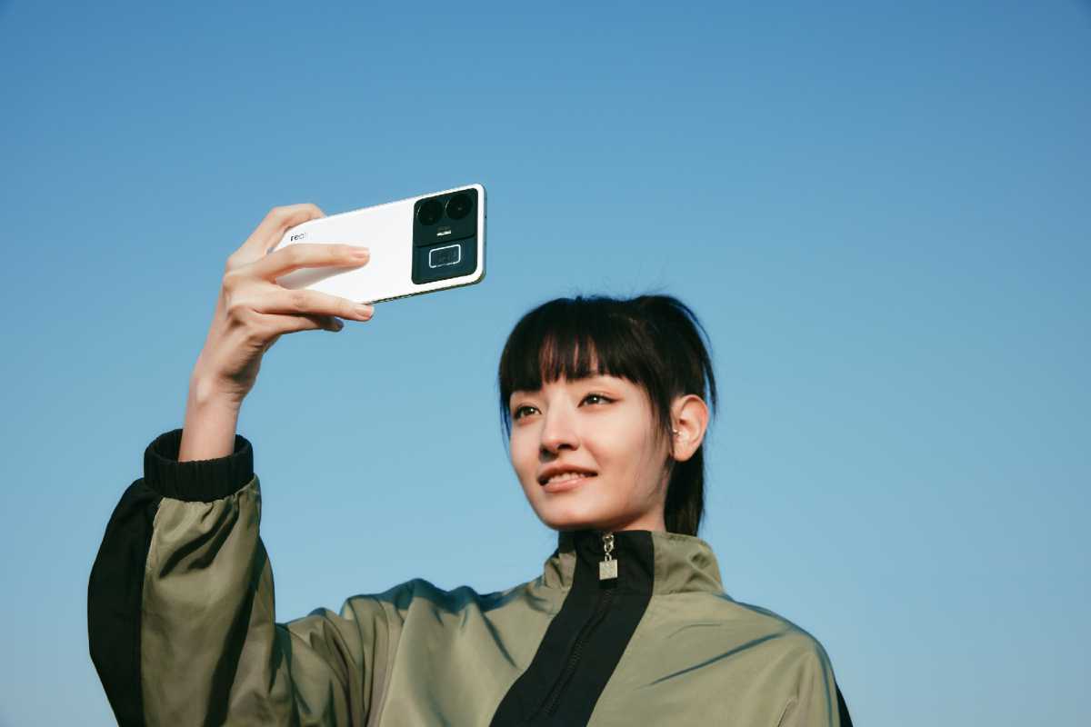 Realme GT 3 lifestyle