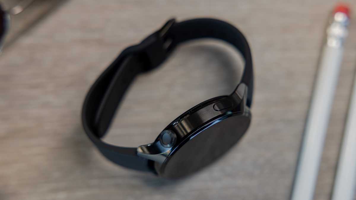 Xiaomi Watch S1 Pro_side