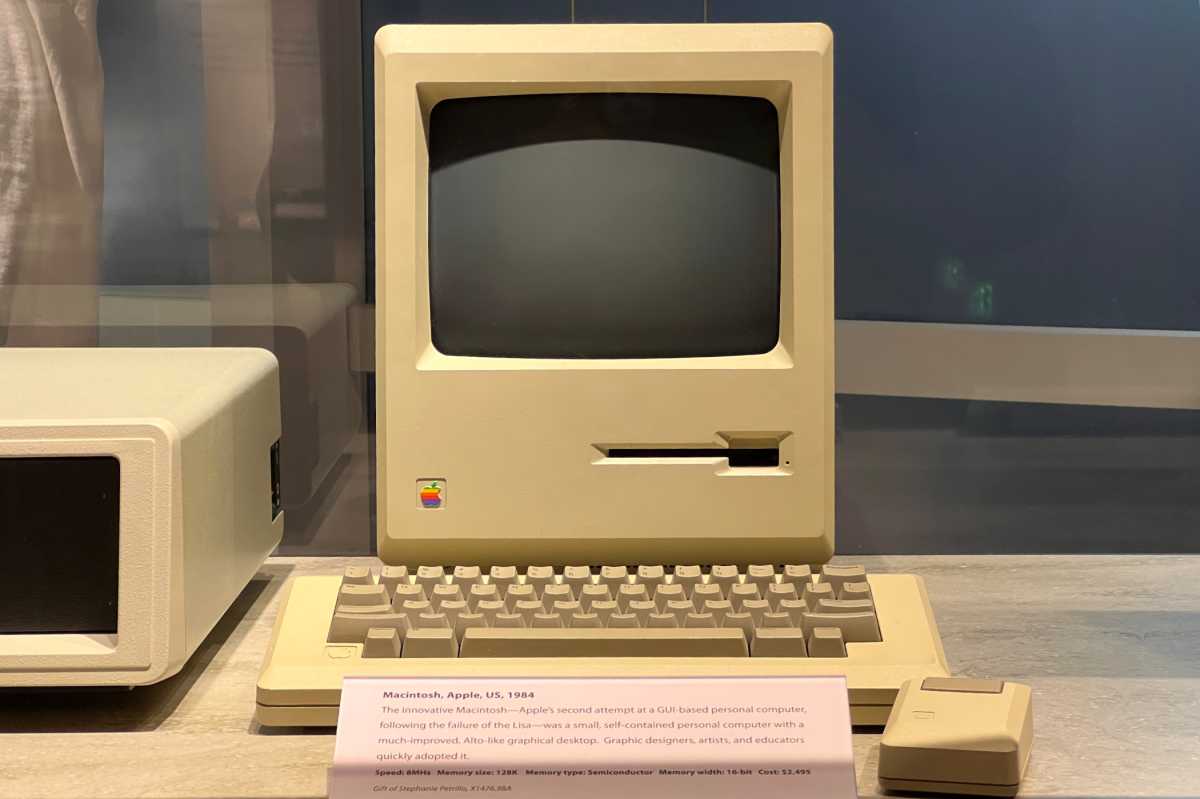 Apple Macintosh 128K at the Computer History Museum