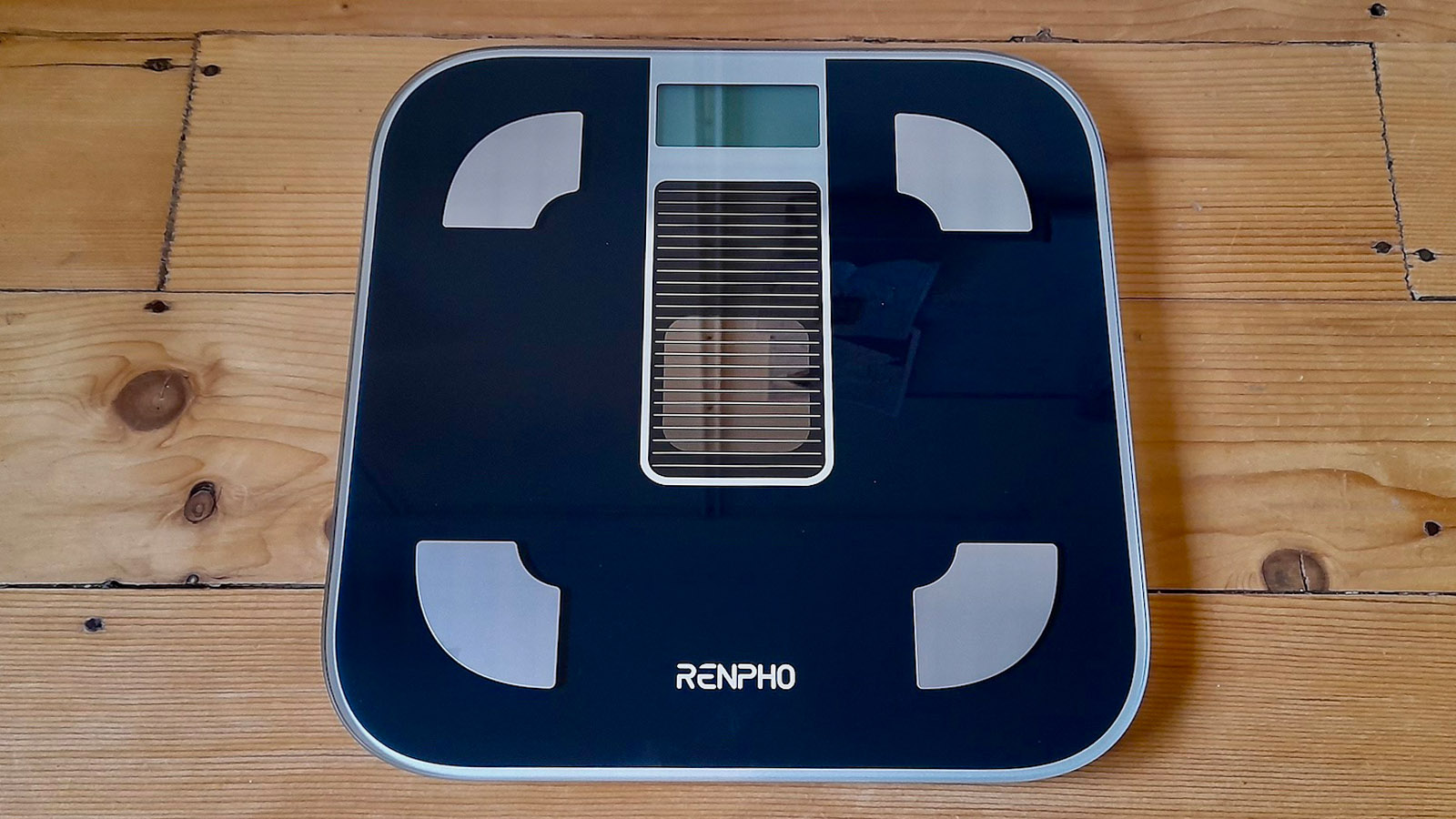 Scale with body composition – choose happiness