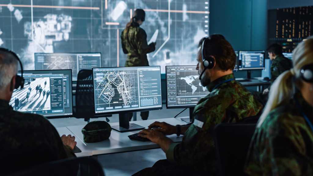 Image: US-MilitÃ¤r und Ex-Google-Chef wollen Waffen mithilfe von KI entwickeln
