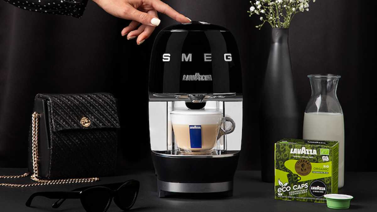 The Smeg / Lavazza capsule coffee machine in black