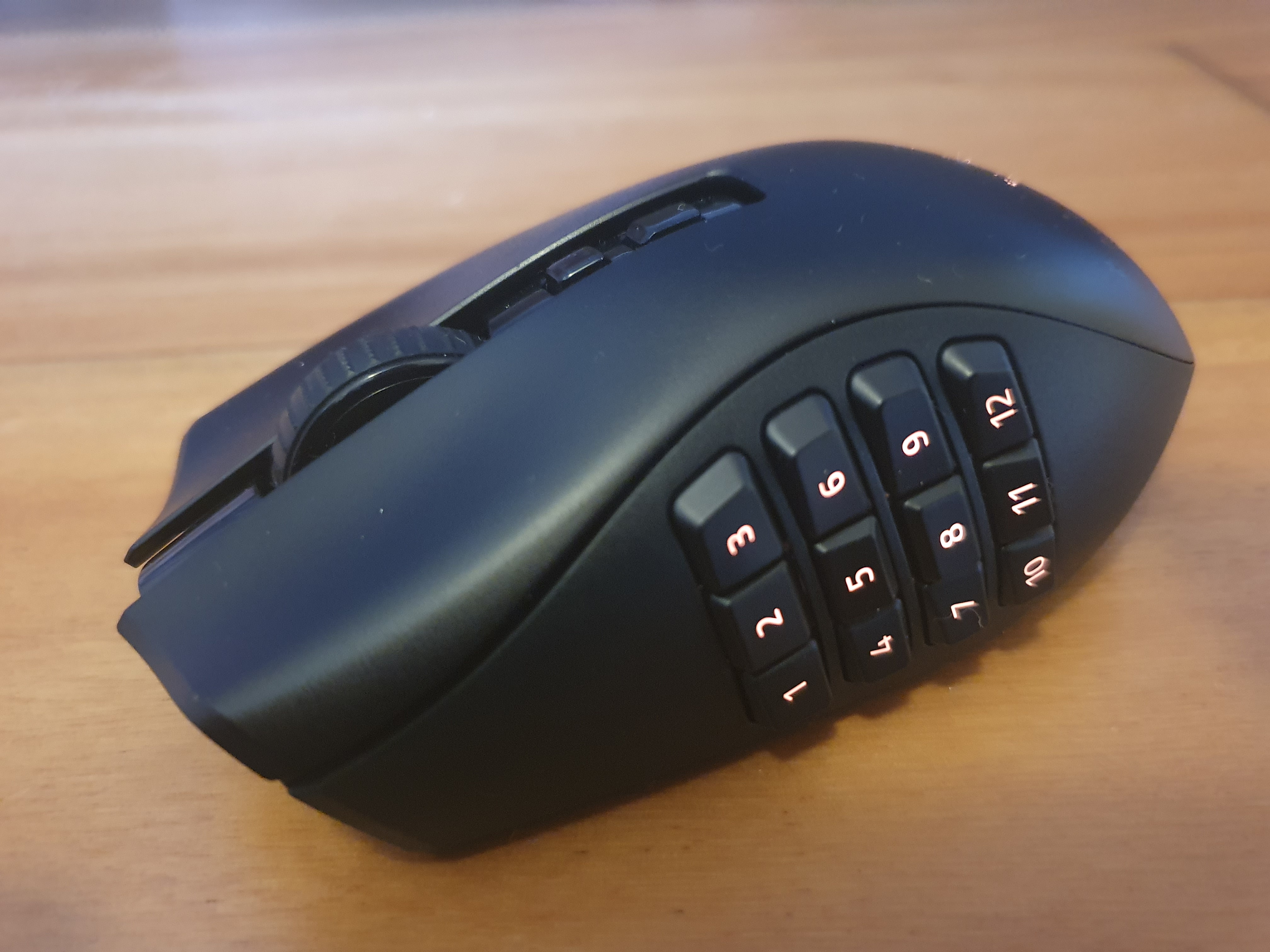 Razer Naga V2 Pro - Handiest gaming mouse for MOBA and MMO games 