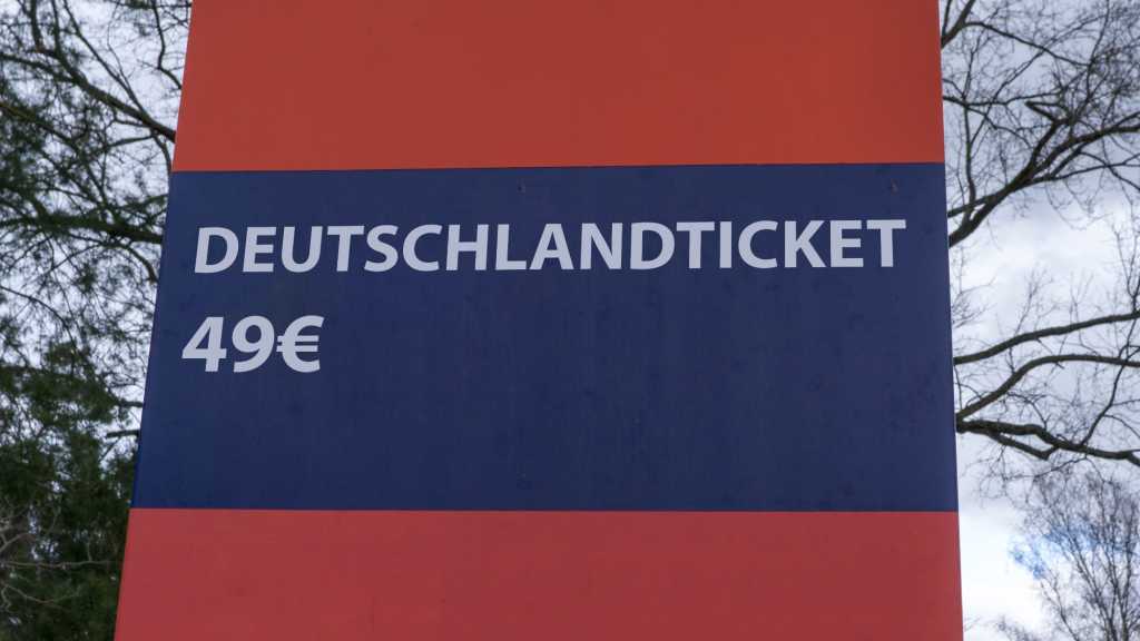 Image: Deutschlandticket-App kommt diese Woche: Das kann die 49-Euro-Ticket-App und das mÃ¼ssen Sie wissen