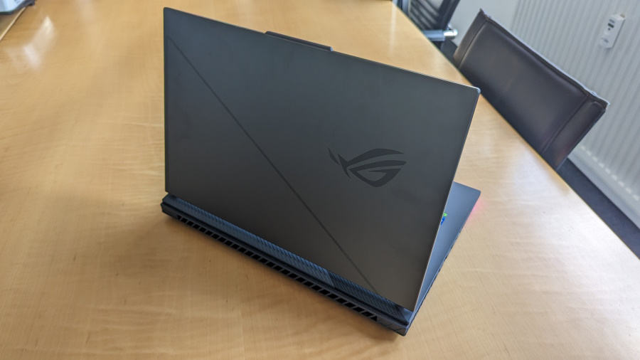Asus ROG Strix G18 Außenansicht
