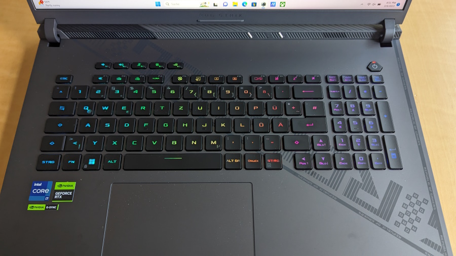 Asus ROG Strix G18 Tastatur