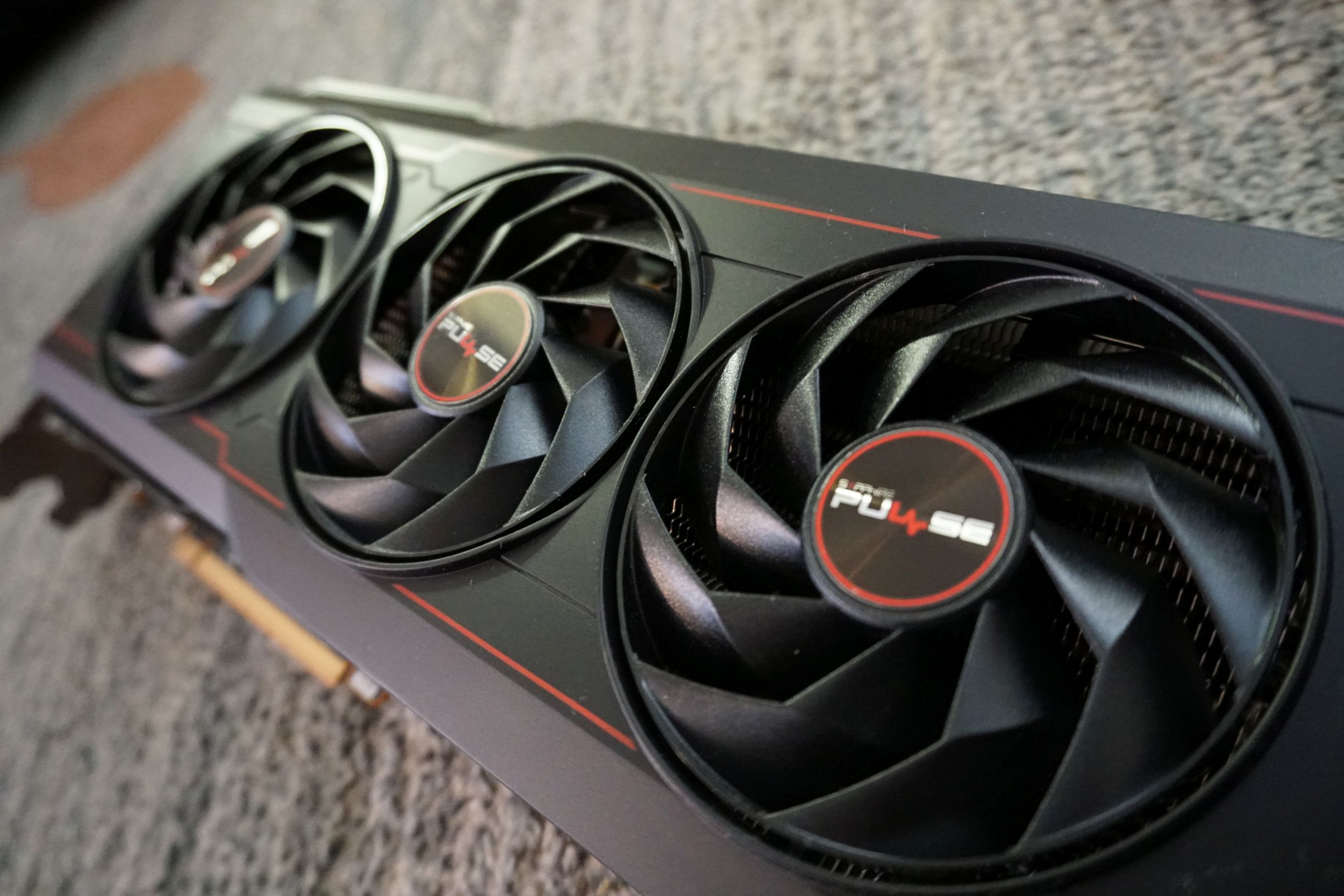 Sapphire Pulse Radeon RX 7900 XT