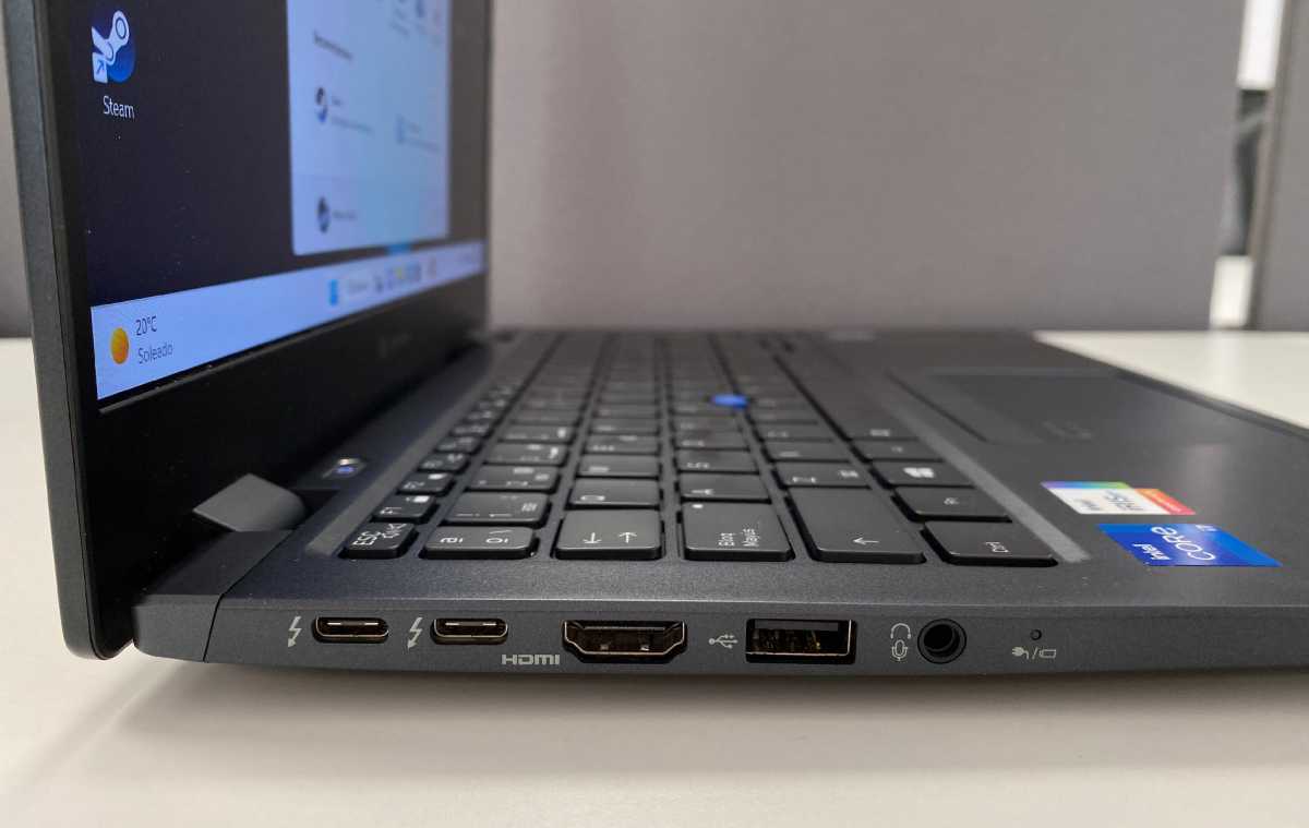 Dynabook Portégé X30L review conectores