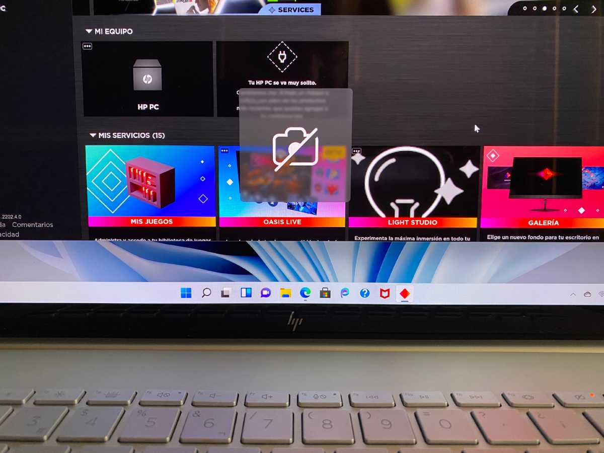 HP Envy 16 review camara