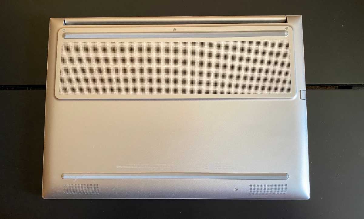 HP Envy 16 review refrigeración