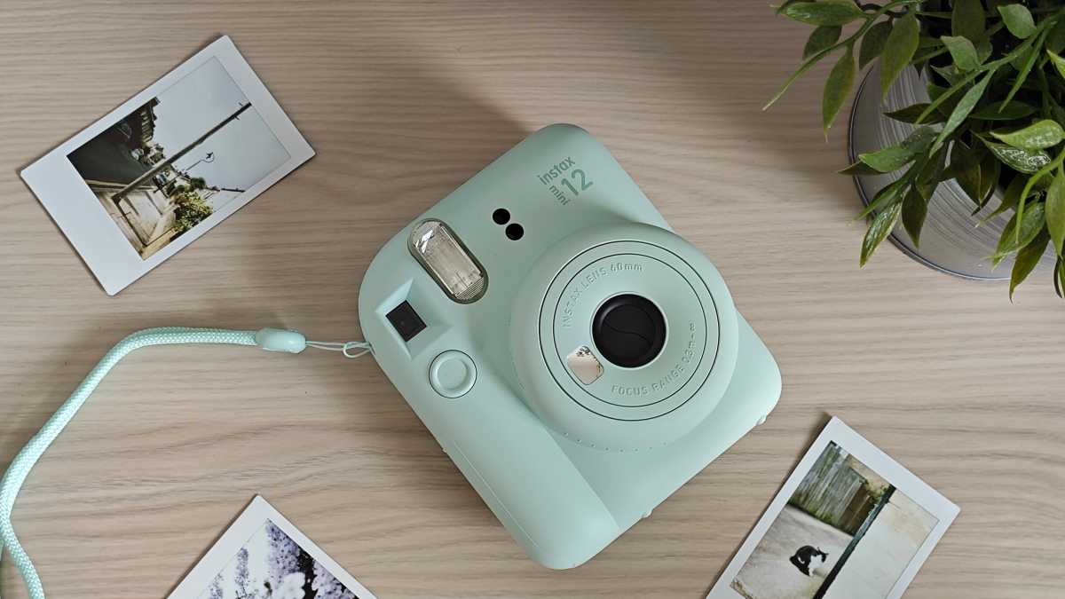 Ulasan Instax Mini 12