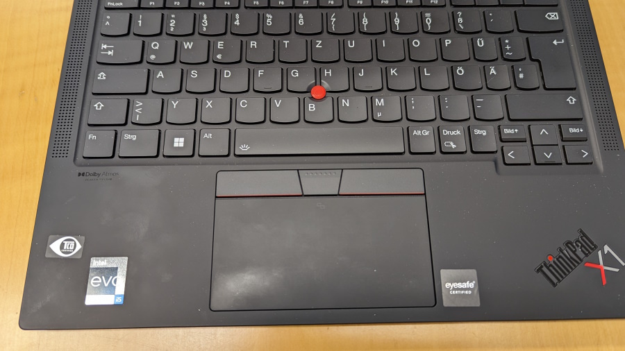 Lenovo Thinkpad X1 Carbon G10_Trackpoint