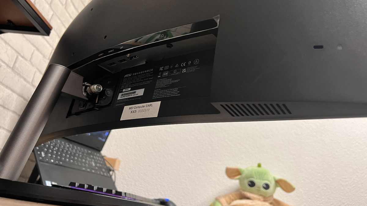 MSI Pro MP341C ports