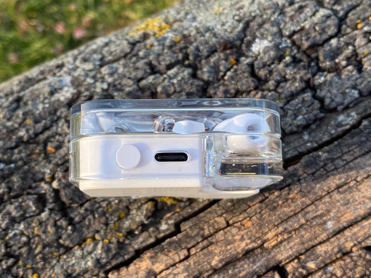 Nothing Ear (2) conexión USB C