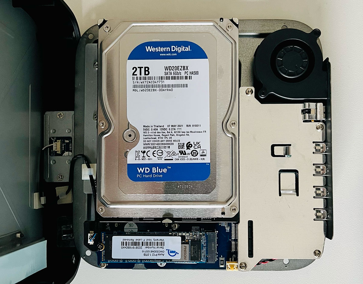 Inside OWC minIStack STX with hard drive and SSD installed