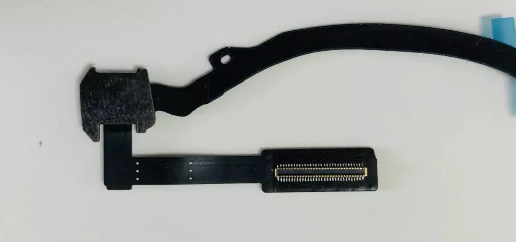 Reality Pro headset component leak from Mr White