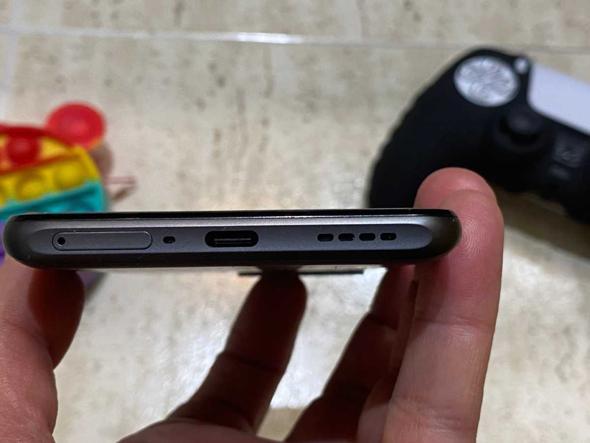 Realme GT 3 carga USB C