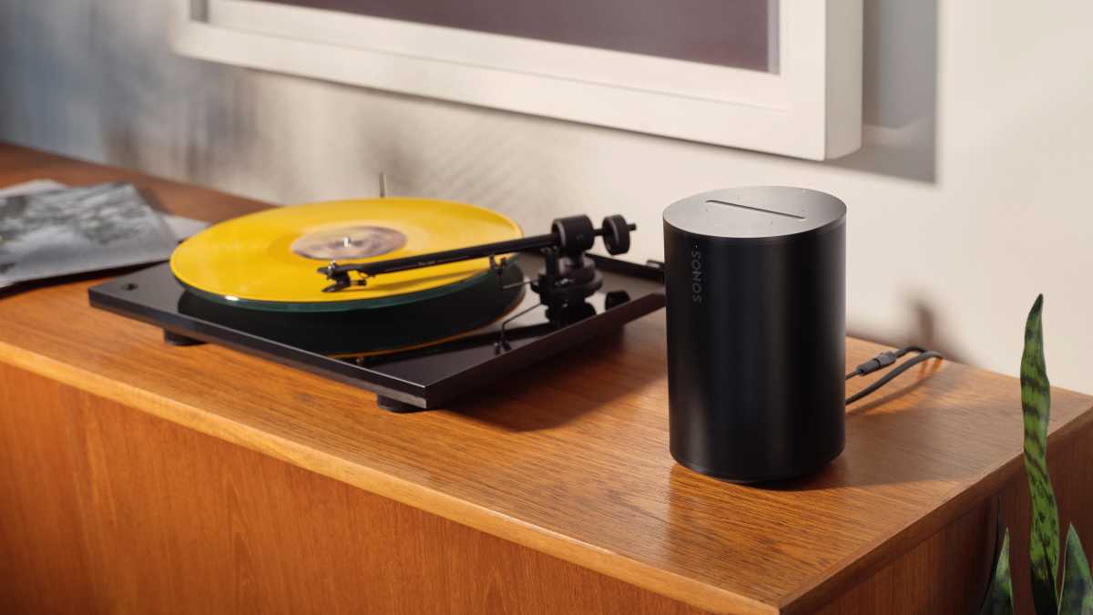 Sonos Era 100 speaker with turntable