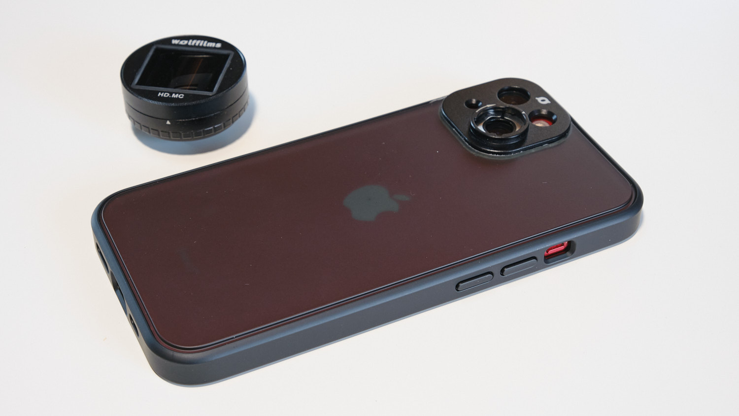 Artkis Wolffilms iPhone 14 Lens Case – Die Schutzhülle für Videofilmer