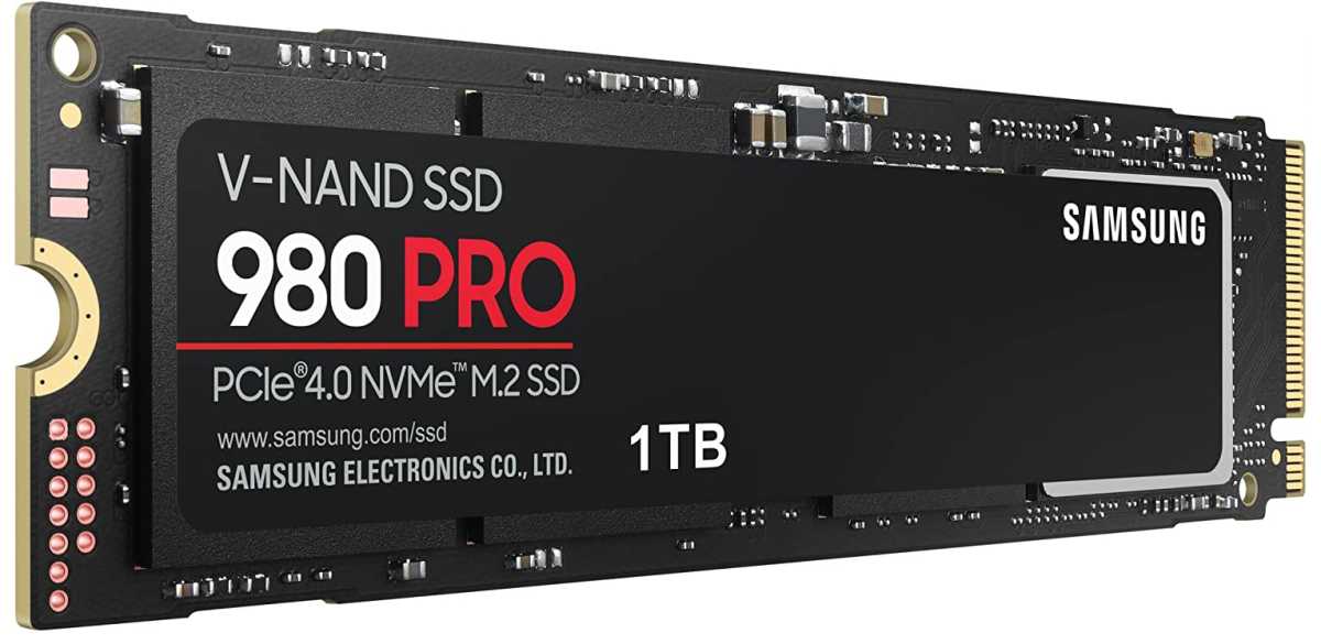 M2-SSDs nach dem NVME-Standard sind durch eine Kerbe an der Anschlussleiste von SATA-Varianten zu unterscheiden. Diese zeigen zwei Kerben.