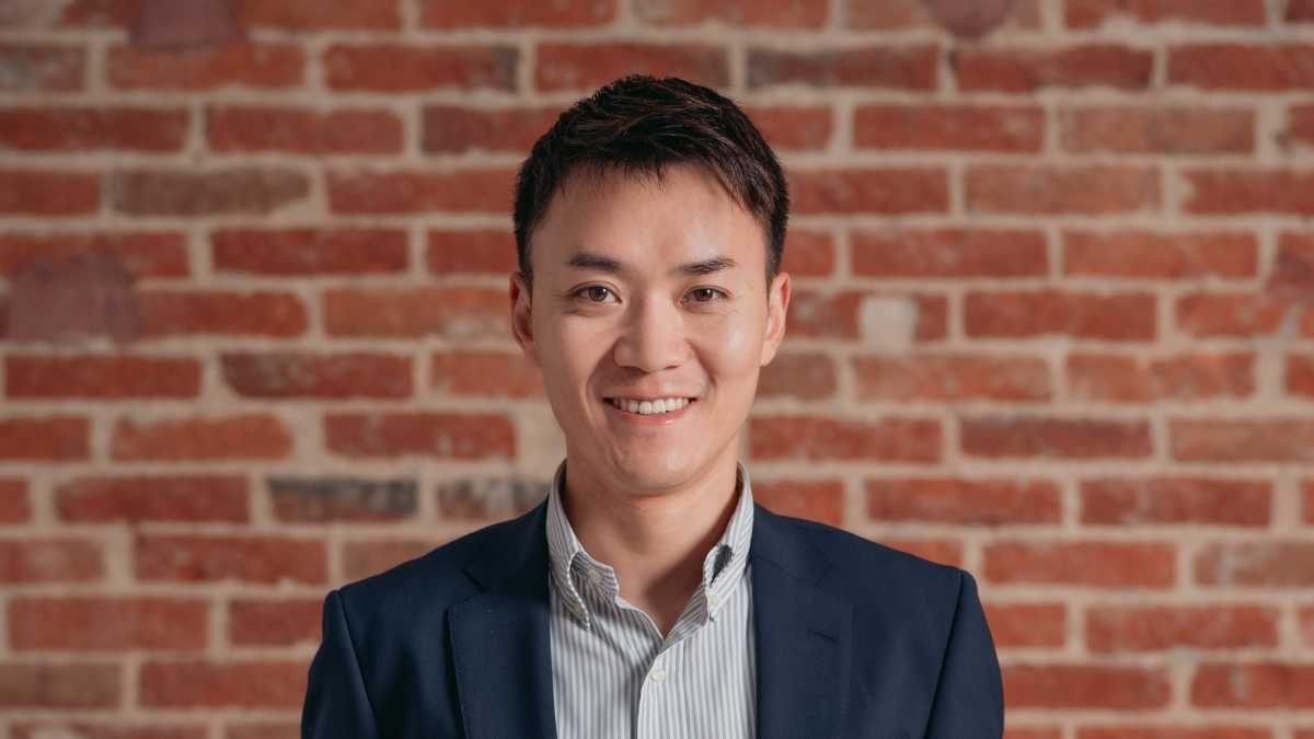 Portrait of Ou Wen, General Manager Western Europe, Xiaomi